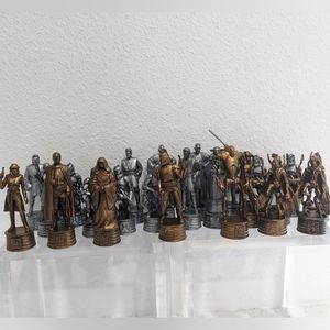 Star Wars Attack of The Clones Chess Pieces, LFL 2002, 25 Pieces Incomplete